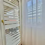 Lux 68