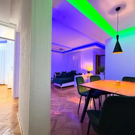 Διαμέρισμα Lux 68 *